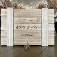 Erinnerungskiste mit Namen und Datum "Hochzeit"
