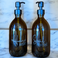 Glas-Seifenspender mit Schriftzug