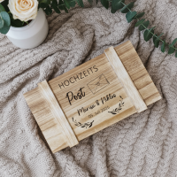 Holztruhe mit Namen und Datum "Hochzeitspost"