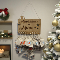 Adventskalender aus Holz mit Namen