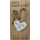 Liebesschloss auf Holz mit Namen und Ort / Datum
