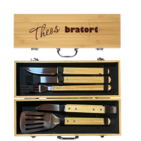 Grillbesteckkoffer "Holz" mit Name und Spruch