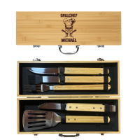 Grillbesteckkoffer "Holz" mit Name und Spruch