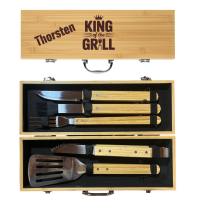 Grillbesteckkoffer "Holz" mit Name und Spruch